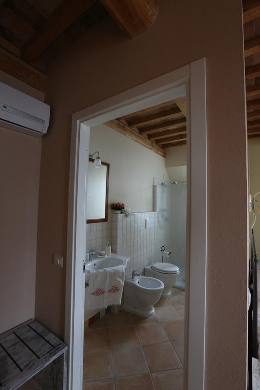 Villa Marietta Country House - Marche Montemaggiore al Metauro Room photo